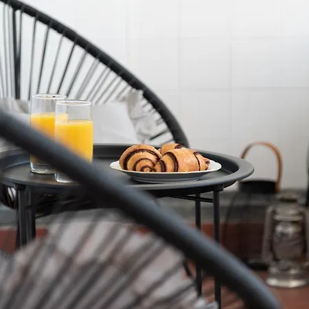 Sunnyrose - Walking Distance From Znjan - Free Public Parking - Huge Balcony *