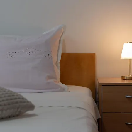 Sunnyrose - Walking Distance From Znjan - Free Public Parking - Huge Balcony